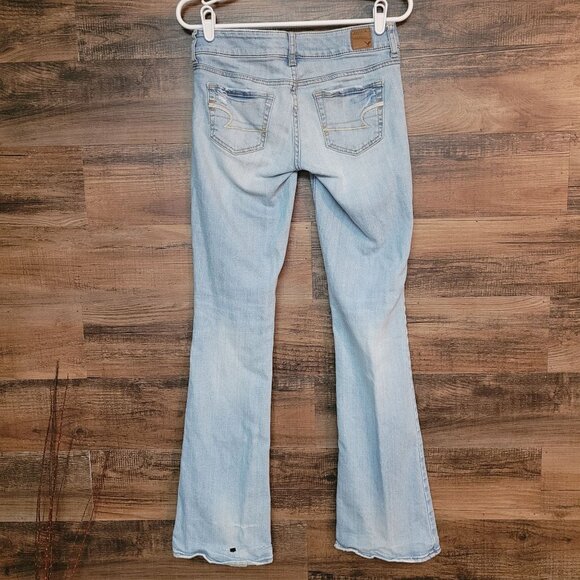 American Eagle Jeans 2 L Artist Flare Low Rise Light Wash Stretch Boho Western - Picture 2 of 11